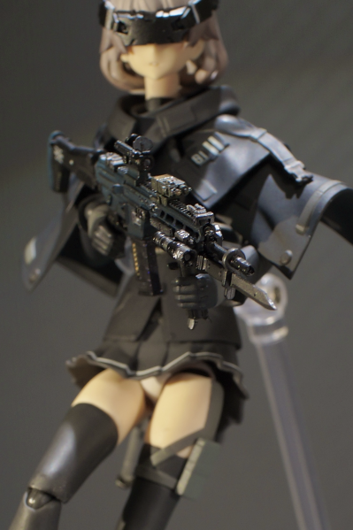 小军械库 LA076 20式突击步枪