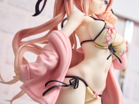 李原莉可 小恶魔缎带泳装