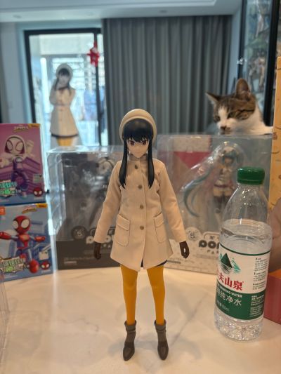 3Z0780 FigZero 间谍过家家 代号：白 约尔·福杰 冬季服装版