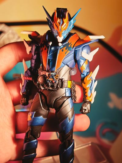 S.H.Figuarts 假面骑士克罗兹 平成世代版