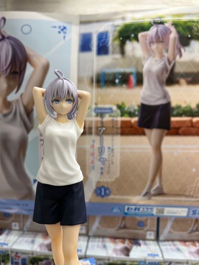 不时用俄语小声说真心话的邻桌艾莉同学动画版 Luminasta “艾莉”运动服