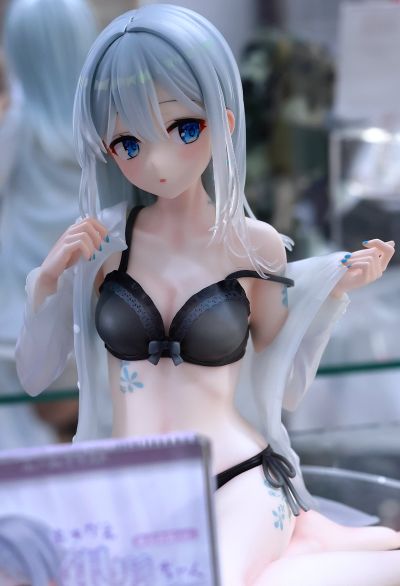 换装的银发少女~天蓝的早晨~限定衣装