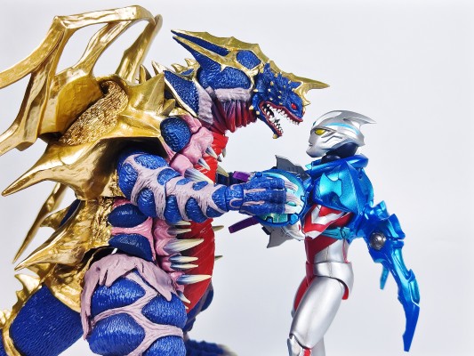 S.H.Figuarts 皓月装甲