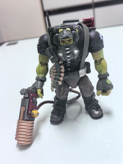 战锤40000 欧克蛮人特种兵 通讯小子瓦祖克