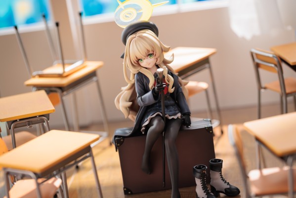 蔚蓝档案 笑面教授