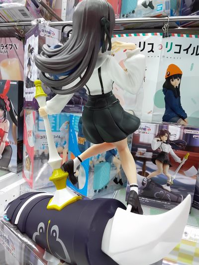 虽然是公会的柜台小姐， 但因为不想加班所以打算独自讨伐迷宫头目 亚莉纳·可洛瓦 珍藏人偶