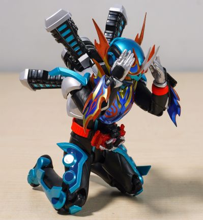 S.H.Figuarts  假面骑士烈焰歌查德