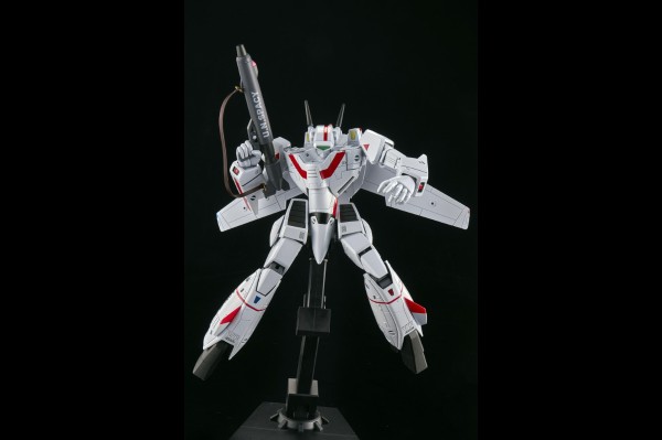 A-Action 超时空要塞 VF-1J 可动模型 机械人模式