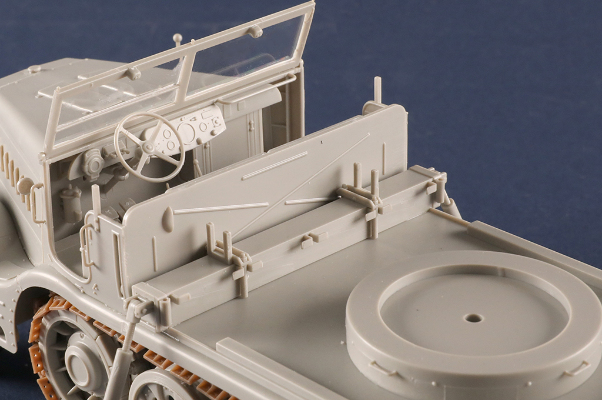 编号：09576 1/35 装甲车辆系列 Sd.Kfz.9/1 18吨半履带搭载6吨级起重机