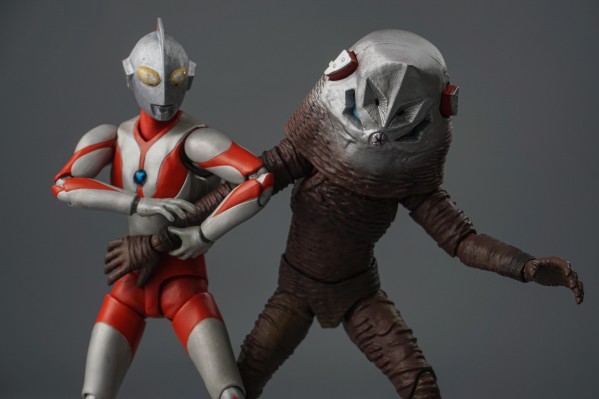 S.H.Figuarts    扎拉布星人