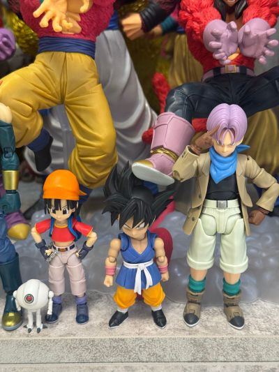 S.H.Figuarts  斑斑-龙珠GT-&吉鲁
