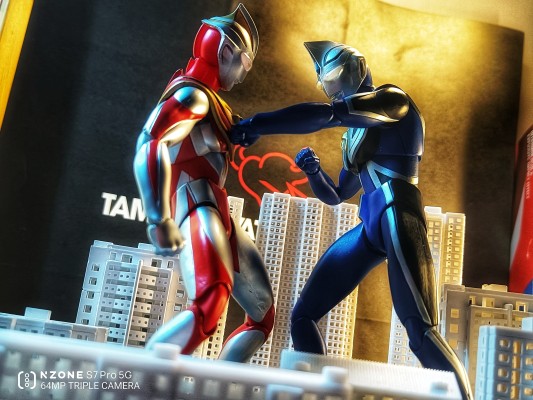 Ultra-Act 盖亚奥特曼 阿古茹奥特曼 V1