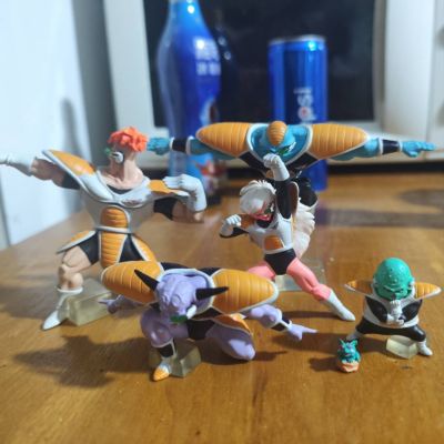 HG 龙珠 基纽特战队套装