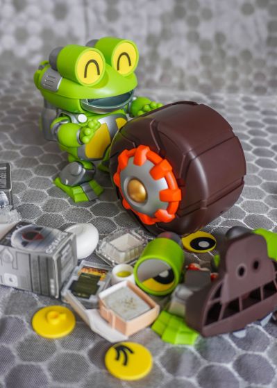 QOSMOS X 铁甲小宝 第五弹 呱呱蛙+丸子龙