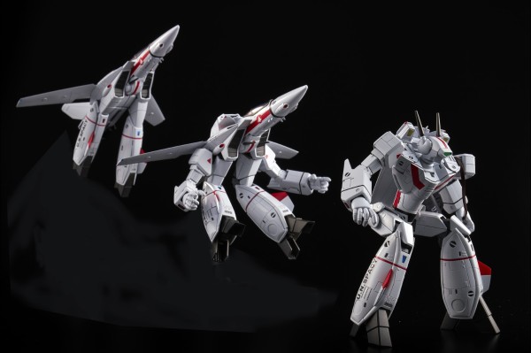 A-Action 超时空要塞 VF-1J 可动模型 机械人模式