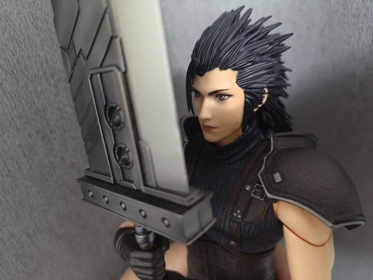 PLAY ARTS改 最终幻想7 危机之源 重制版  1st神罗战士扎克斯