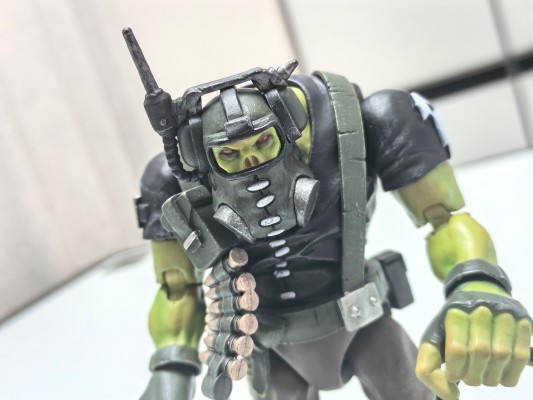 战锤40000 欧克蛮人特种兵 通讯小子瓦祖克