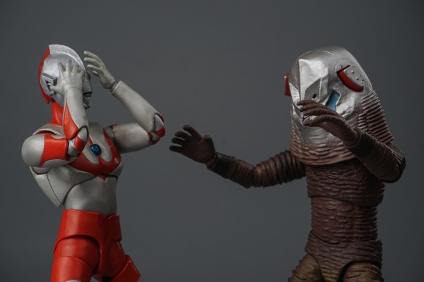 S.H.Figuarts    扎拉布星人