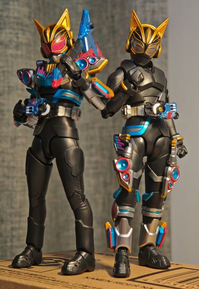 S.H.Figuarts   假面骑士娜猫 登录形态+登录形态配件包