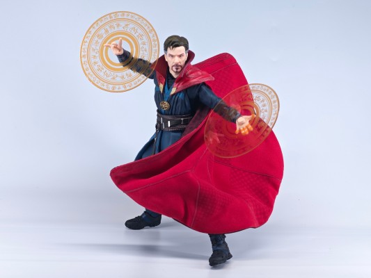 S.H.Figuarts 复仇者联盟3：无限战争 奇异博士 泰坦星之战