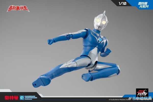 奥特曼光系列 高斯奥特曼·月神形态