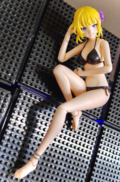 创彩少女庭园 佐伯律花 泳装 发型变换版