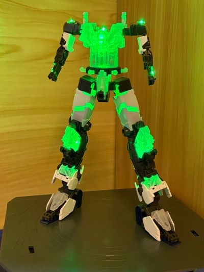 RG 1/144  高达基地专属商品 RX-0 独角兽高达（毁灭模式）TWC版（发光固态塑像）