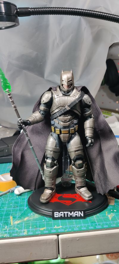 1/9可动人偶系列 蝙蝠侠大战超人：正义黎明 重甲蝙蝠侠