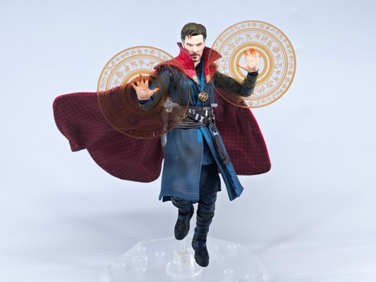 S.H.Figuarts 复仇者联盟3：无限战争 奇异博士 泰坦星之战