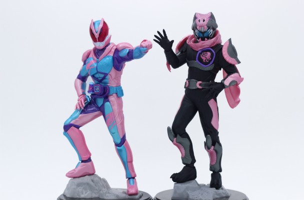 一番赏 假面骑士利维斯 与 传奇假面骑士 B奖 假面骑士维斯 暴龙基因