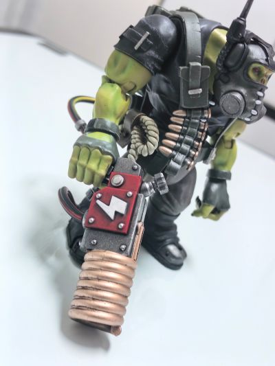 战锤40000 欧克蛮人特种兵 通讯小子瓦祖克