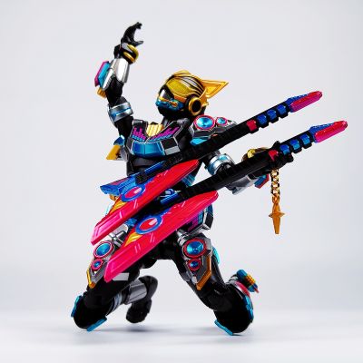 S.H.Figuarts 假面骑士娜猫 火旺节拍形态