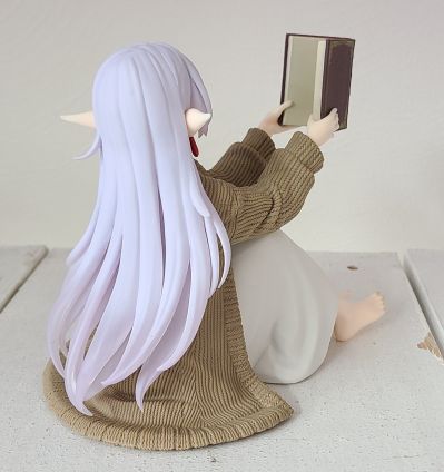 Desktop Cute 葬送的芙莉莲 芙莉莲~居家服~