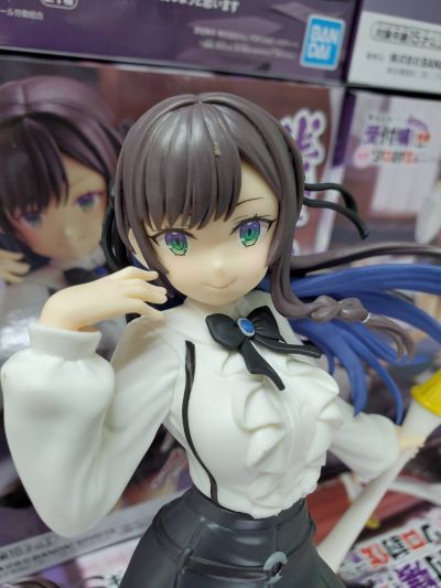 虽然是公会的柜台小姐， 但因为不想加班所以打算独自讨伐迷宫头目 亚莉纳·可洛瓦 珍藏人偶