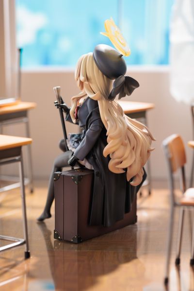 蔚蓝档案 笑面教授