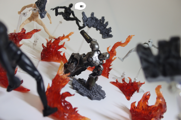 S.H.Figuarts 钢铁侠 托尼·斯塔克 Birth of Iron Man Edition 