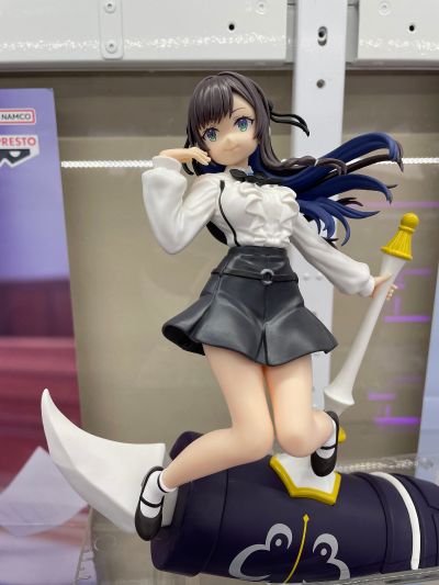 虽然是公会的柜台小姐， 但因为不想加班所以打算独自讨伐迷宫头目 亚莉纳·可洛瓦 珍藏人偶