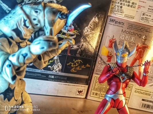 ULTRA-ACT 麦克斯奥特曼 艾雷王