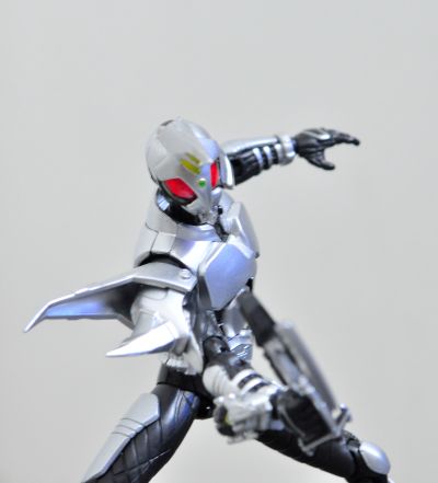 S.H.Figuarts 假面骑士银斗