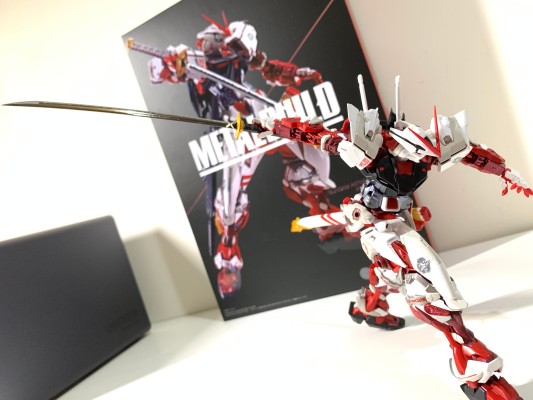 METAL BUILD  异端高达红色机 -PROJECT ASTRAY-
