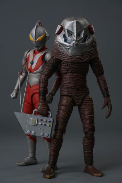 S.H.Figuarts    扎拉布星人