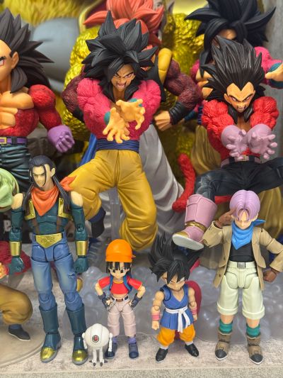 S.H.Figuarts  斑斑-龙珠GT-&吉鲁