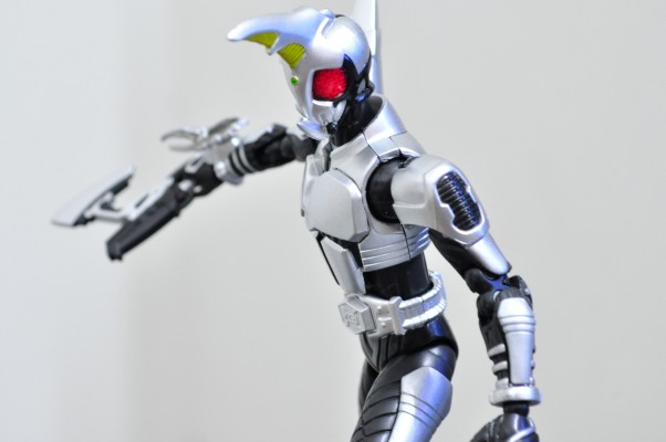 S.H.Figuarts 假面骑士银斗