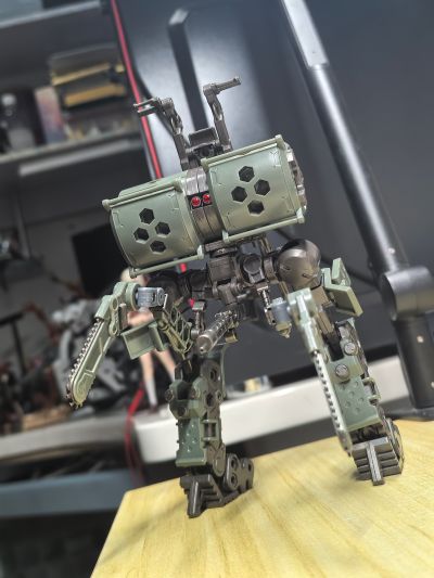 六角机牙 稻草人 森林绿配色