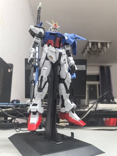 PG 机动战士高达SEED GAT-X105+AQM/E-YM1完美强袭高达