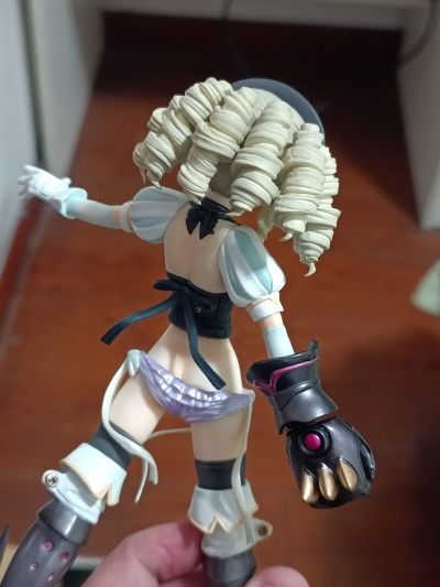 女王之刃R-2 鋼鉄姫ユーミル2PカラーVer.