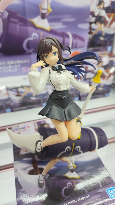 虽然是公会的柜台小姐， 但因为不想加班所以打算独自讨伐迷宫头目 亚莉纳·可洛瓦 珍藏人偶