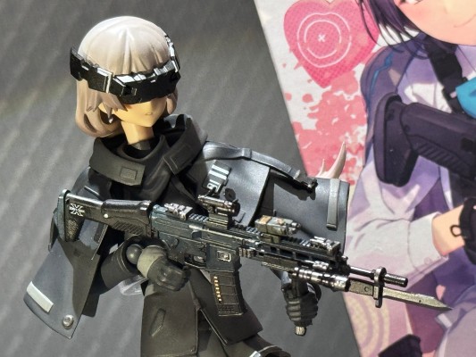 小军械库 LA076 20式突击步枪