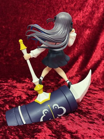 虽然是公会的柜台小姐， 但因为不想加班所以打算独自讨伐迷宫头目 亚莉纳·可洛瓦 珍藏人偶