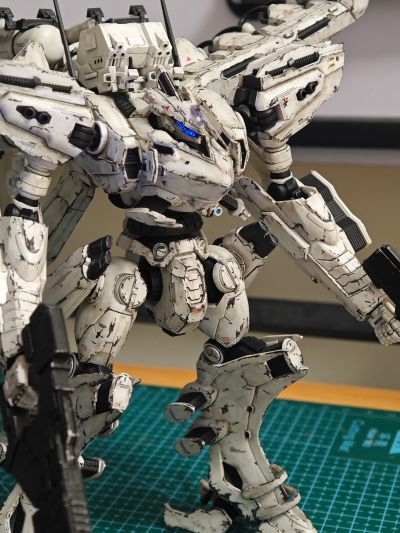 V.I.系列 装甲核心 莱茵亚克 白色闪光